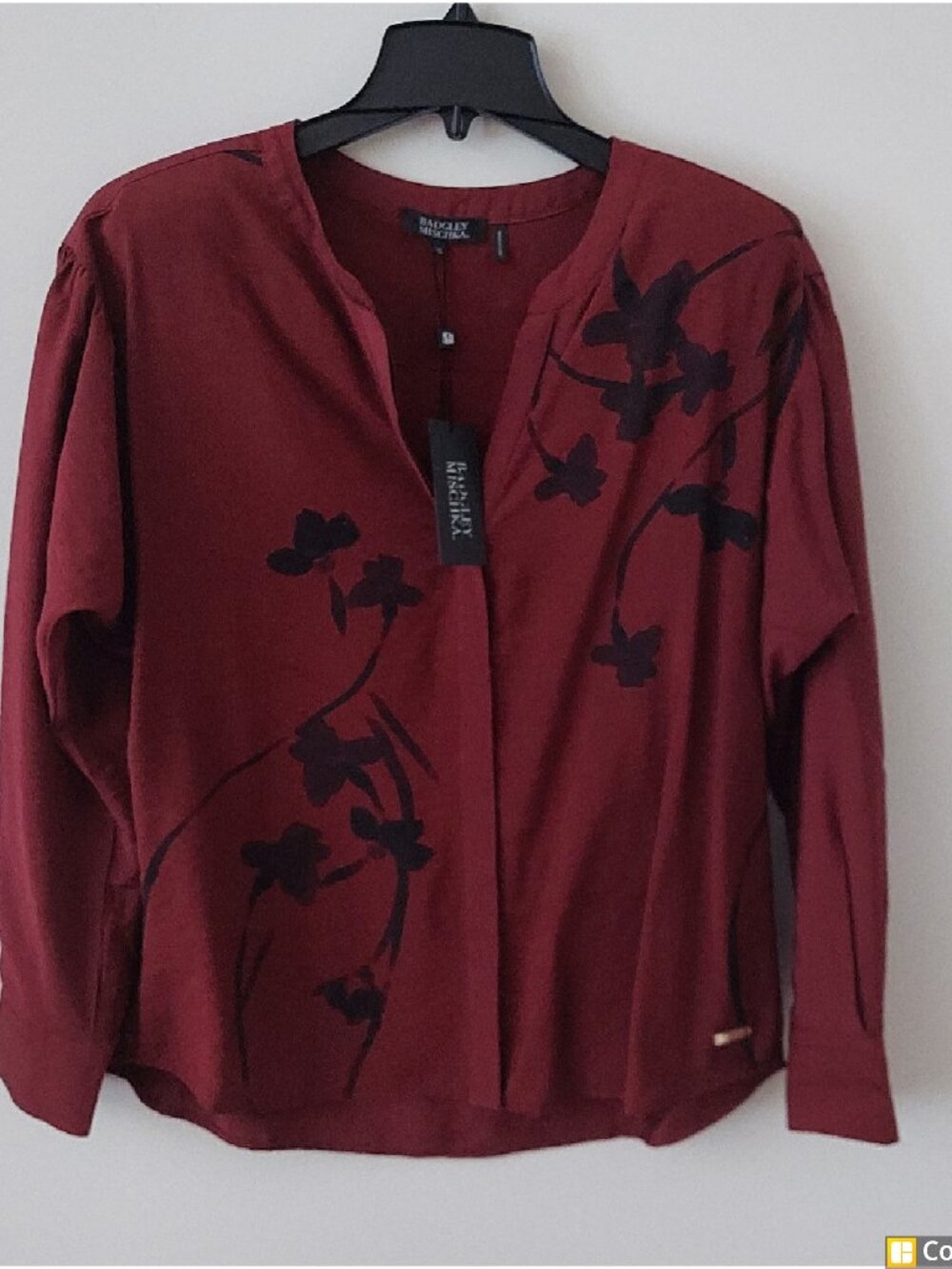 Badgley Mischka split V-neck blouse SZ XL